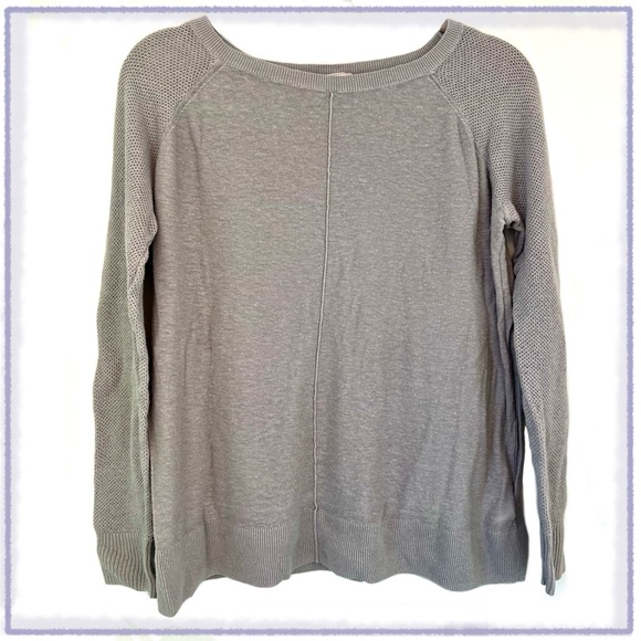 Gap | Gray Sweater - Picture 1 of 7